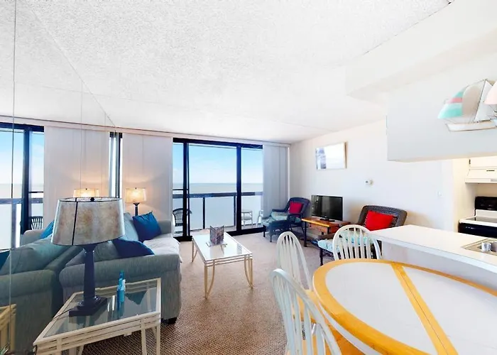 Incredible Beachfront With Balcony Washer & Dryer Pools & Gym Holiday home
