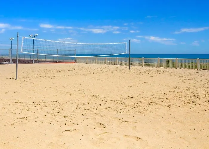 Holiday home Incredible Beachfront With Balcony Washer & Dryer Pools & Gym *